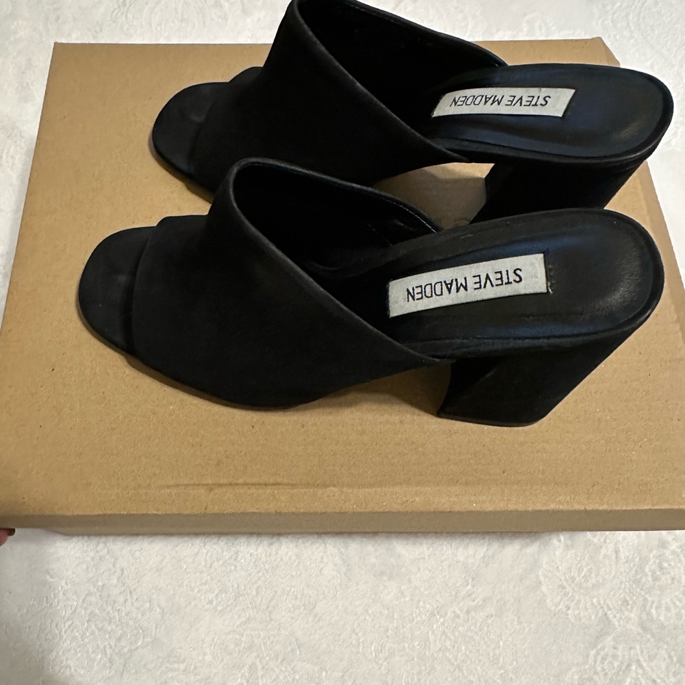 Steve Madden Elegant Black Mules